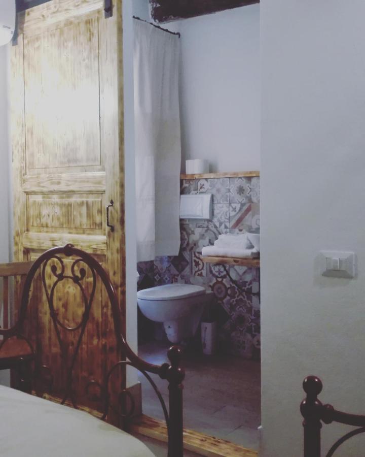 B&B Casa Doria Castelsardo Exteriör bild